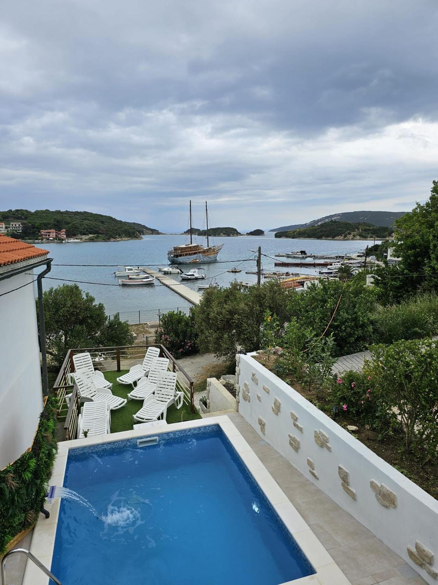 Beach Villa Ema Supetarska Draga Dış mekan fotoğraf